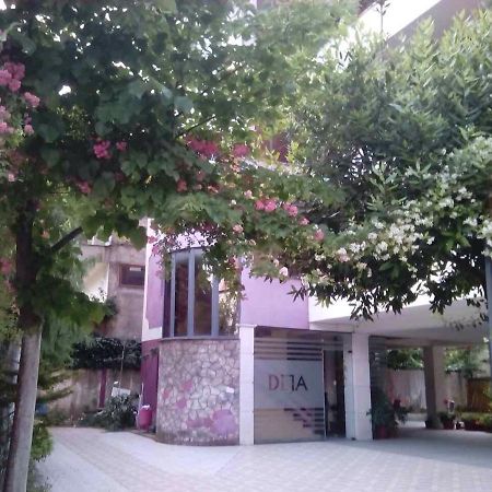 Hotel Deja Τίρανα Εξωτερικό φωτογραφία