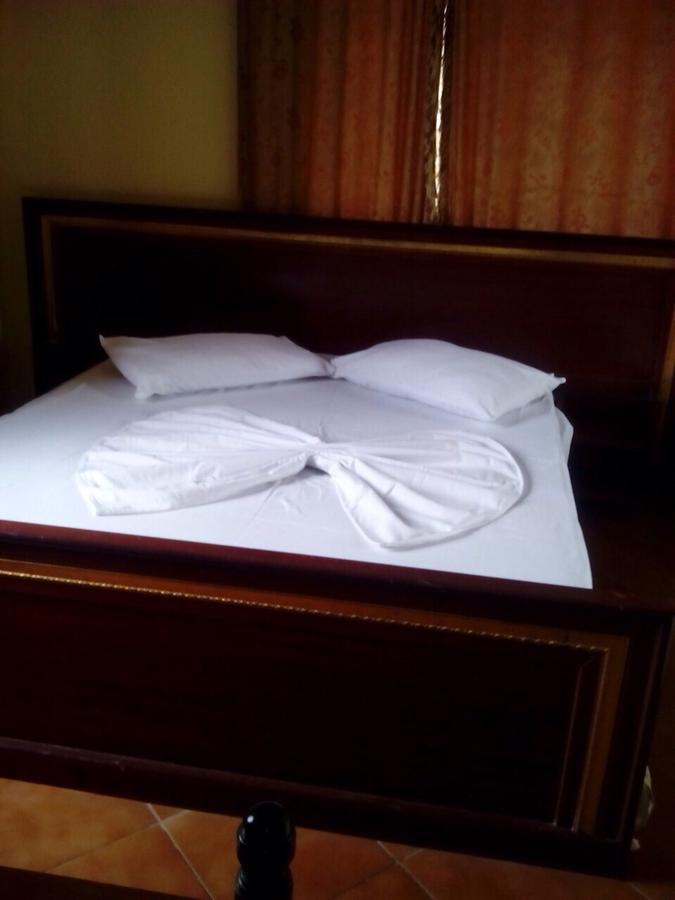 Hotel Deja Τίρανα Εξωτερικό φωτογραφία