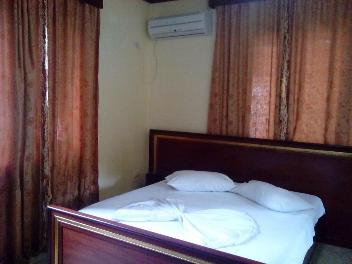 Hotel Deja Τίρανα Εξωτερικό φωτογραφία